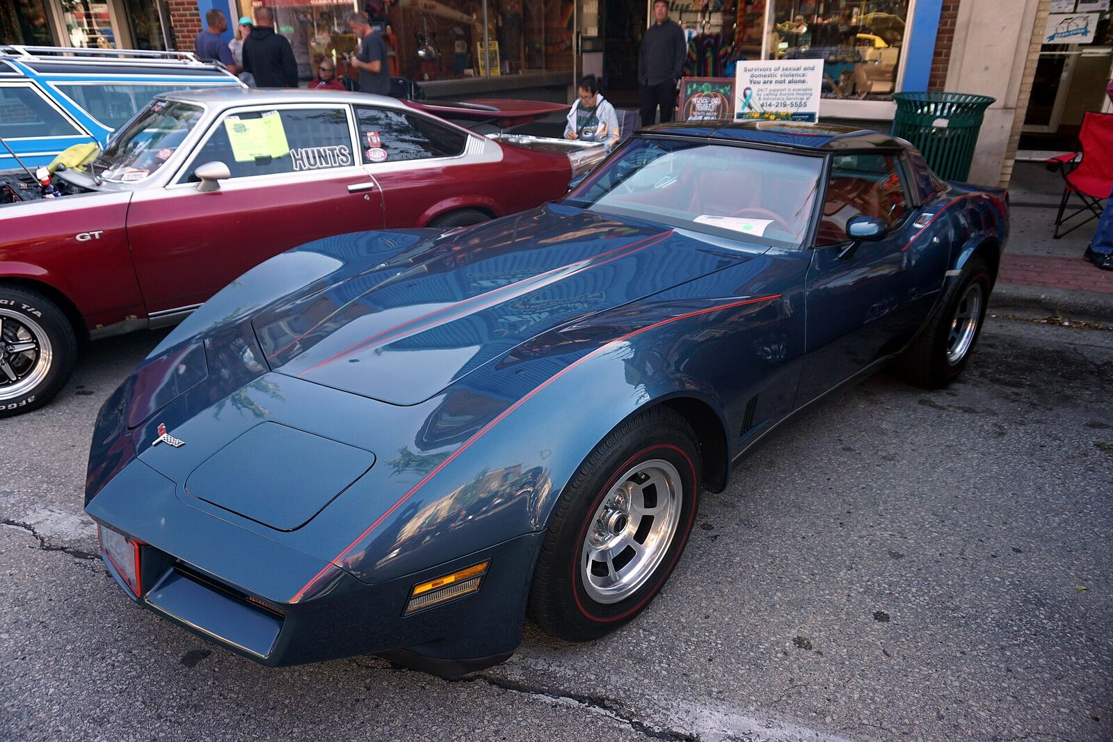 1980年份 Chevrolet Corvette 在老爷车展上的资料图(图库照片)