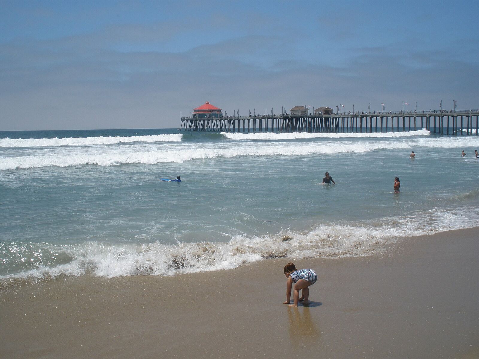 Huntington Beach 栈桥与海滩资料图