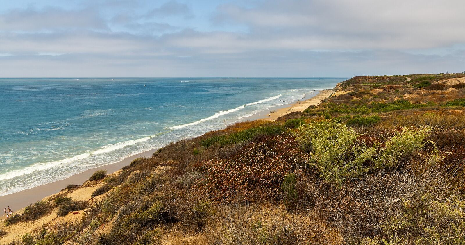 Newport Coast 的 Crystal Cove 海岸，资料图（Wikimedia Commons）