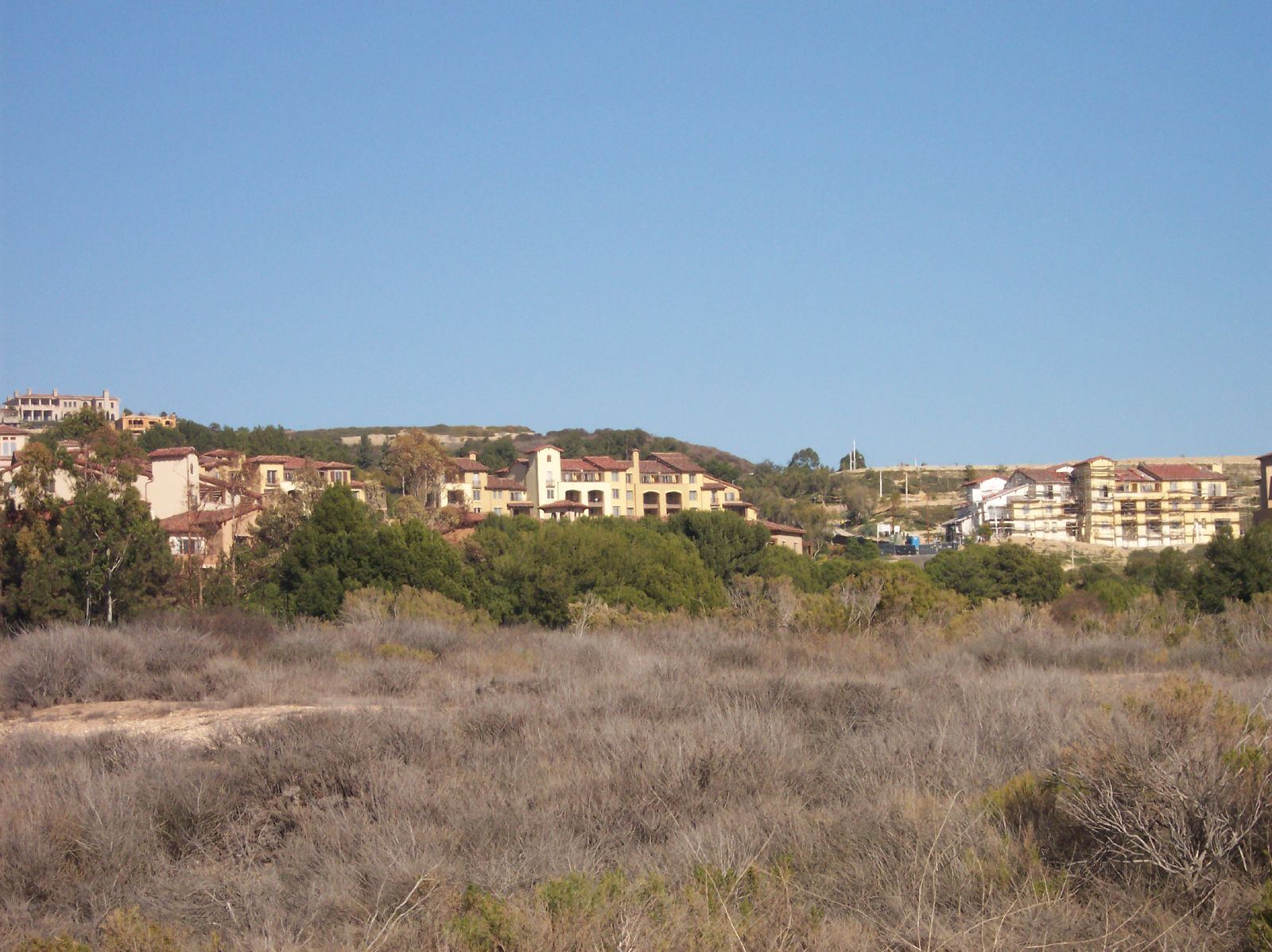 Newport Coast 山坡住宅资料图(Wikimedia Commons)