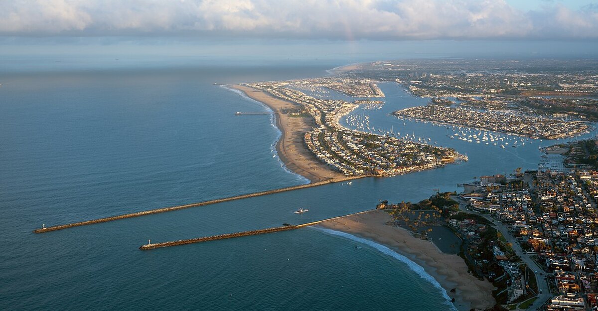 Newport Beach 资料图