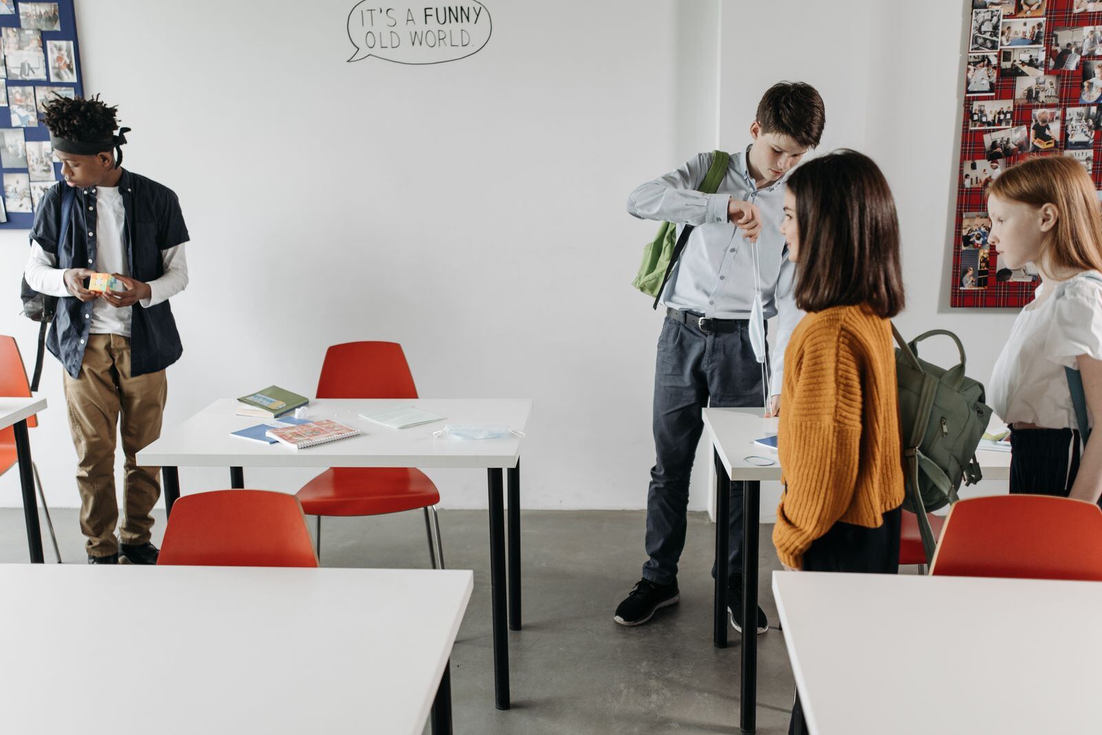 示意图(图库照片)· 课间教室