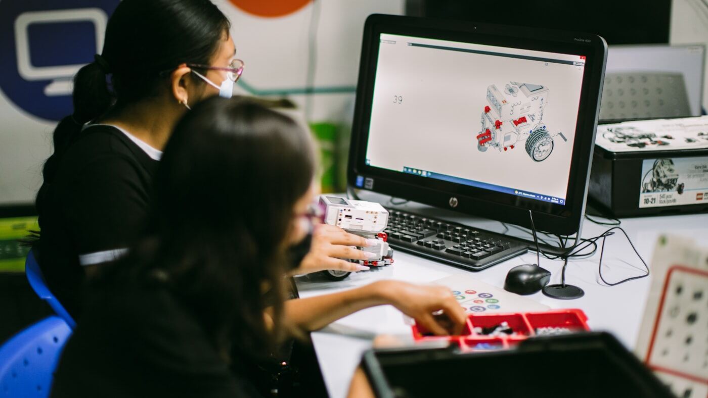 示意图（图库照片）· 计算机课